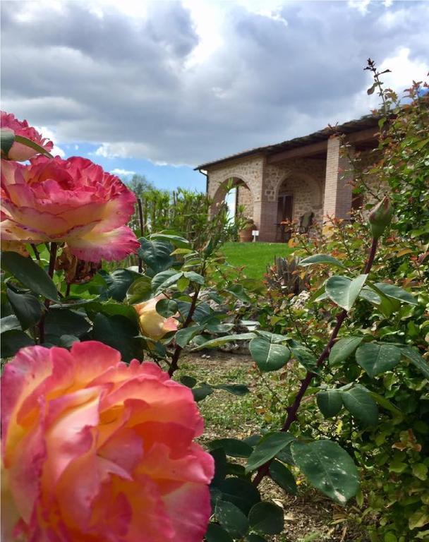 Bio Agriturismo Le Cascatelle Saturnia Kültér fotó